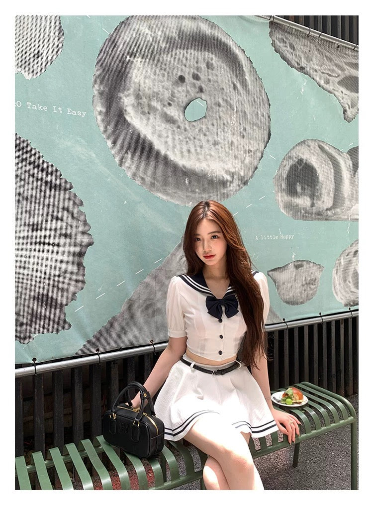 Preppy mini skirt