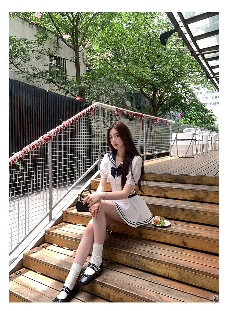 Preppy mini skirt